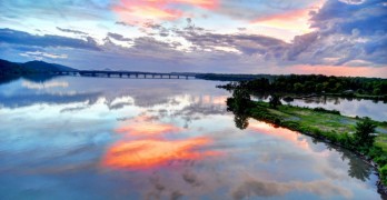 Big Dam Bridge at sunset - Top Ten Reasons to Visit the Big Dam Bridge