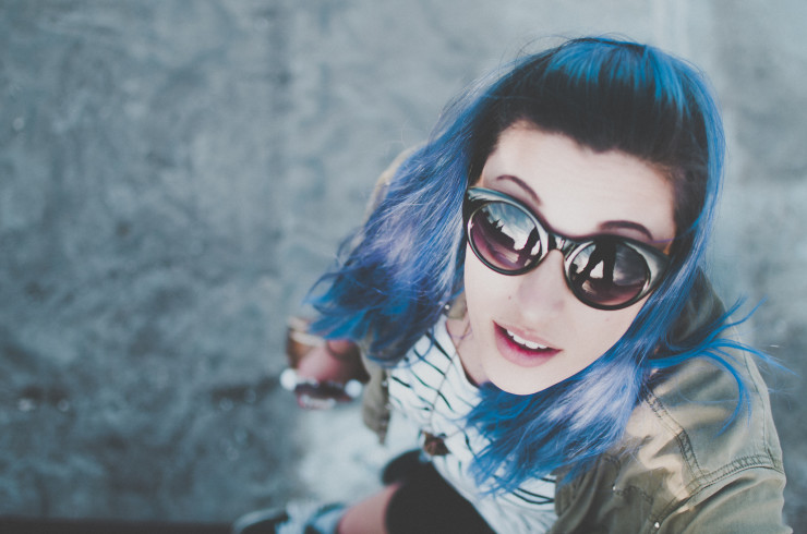 girl with blue hair - How to Write a College Application Essay - Choosing a Topicgirl with blue hair - How to Write a College Application Essay - Choosing a Topic