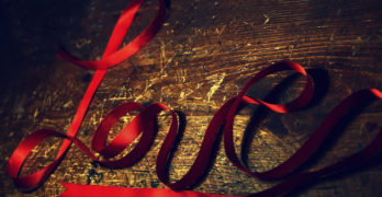 love-red-ribbon-the-highwayman-love-knot