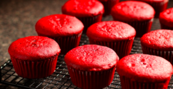 super delicious red velvet cupcakes for Christmas